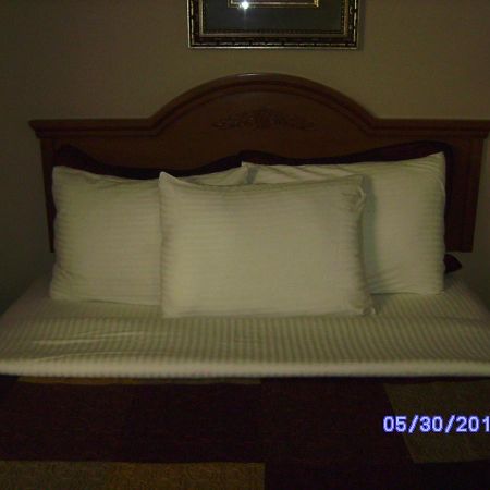 All American Inn & Suites Бренсън Екстериор снимка