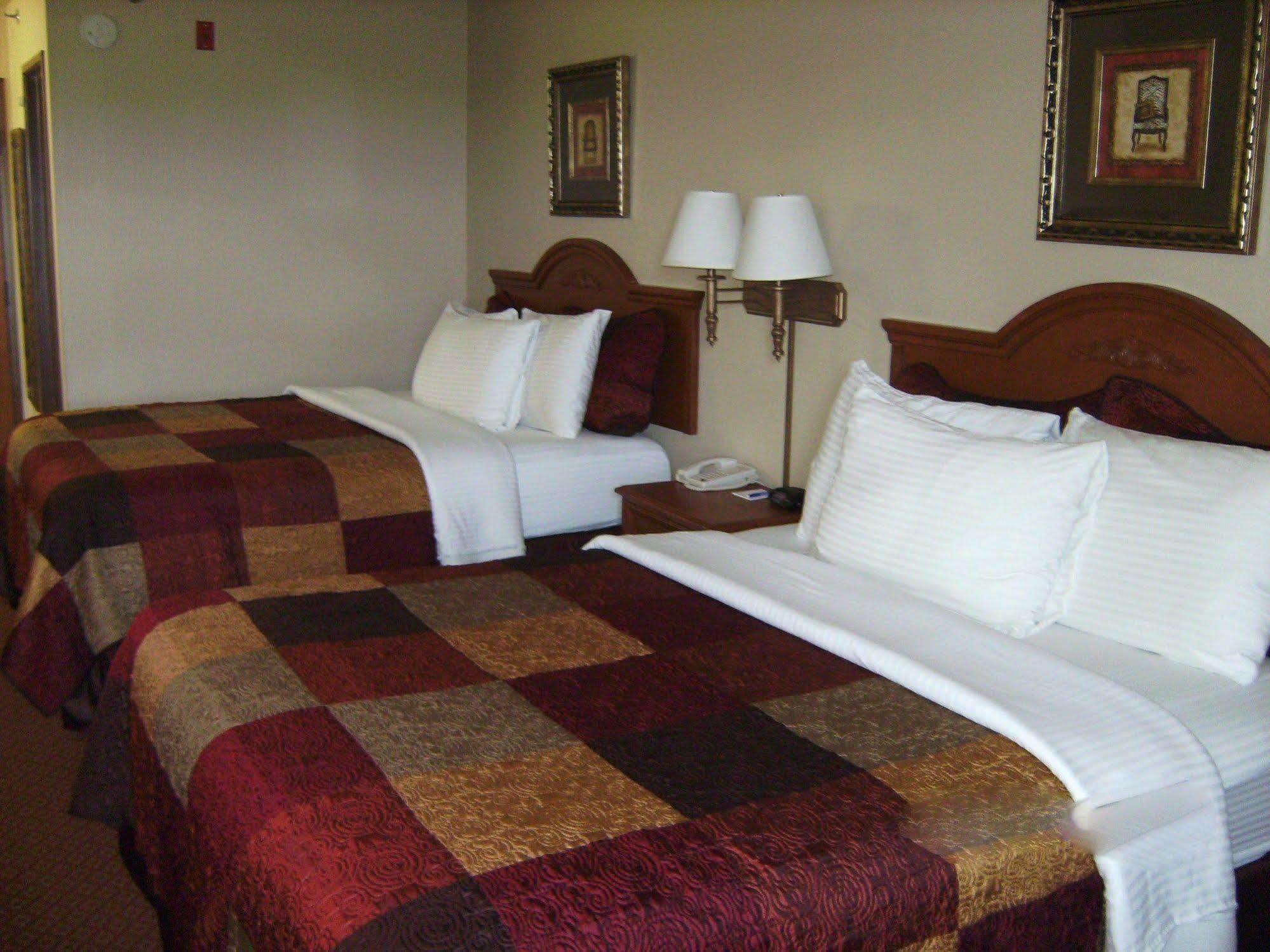 All American Inn & Suites Бренсън Екстериор снимка