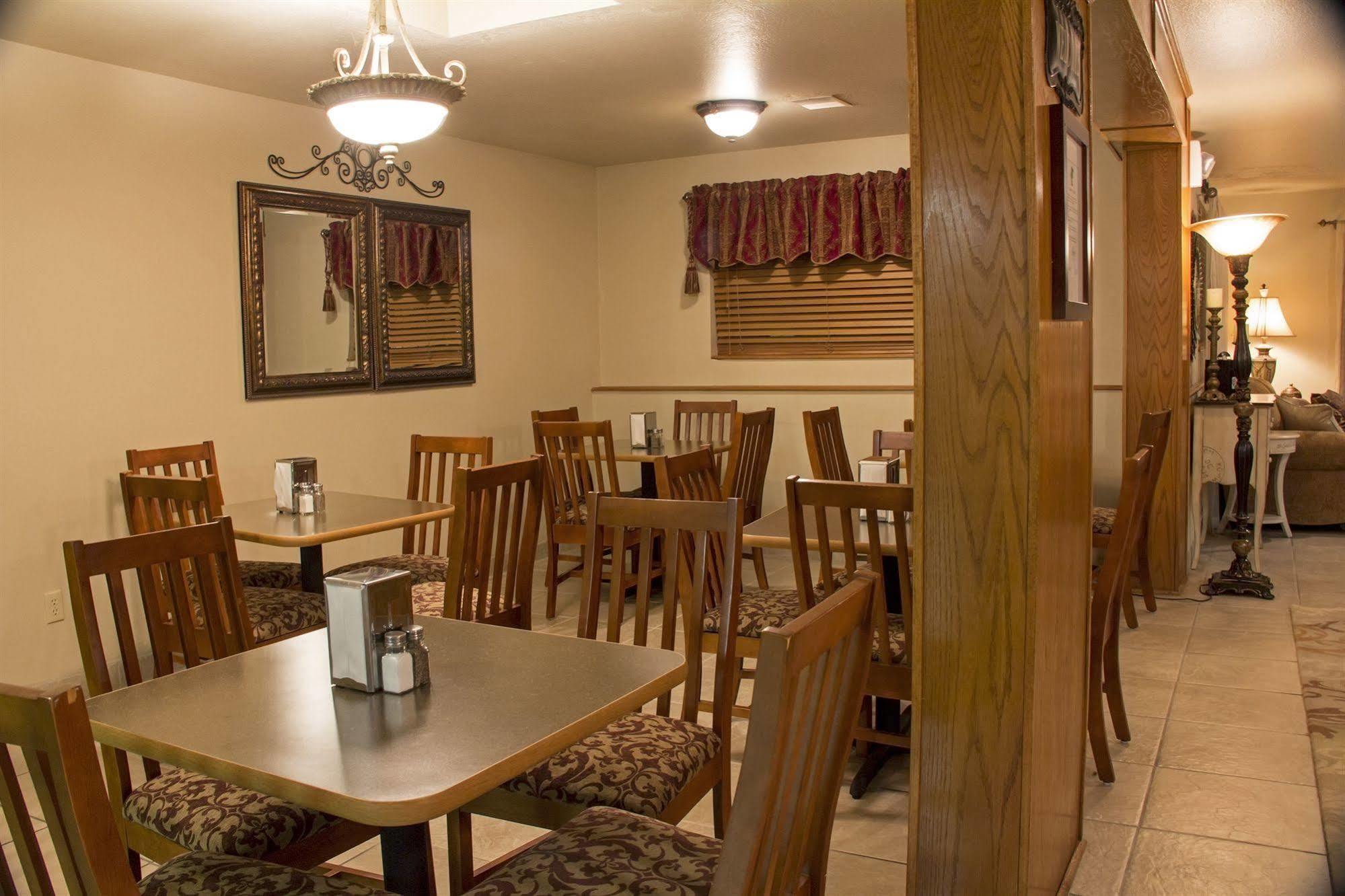 All American Inn & Suites Бренсън Екстериор снимка