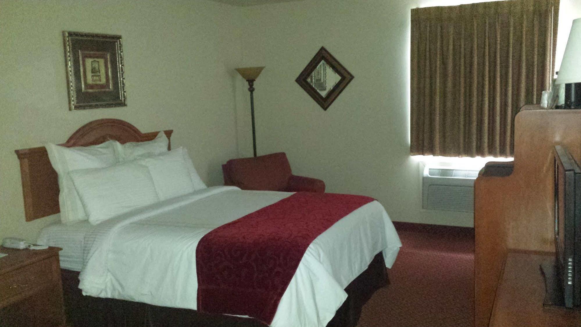 All American Inn & Suites Бренсън Екстериор снимка